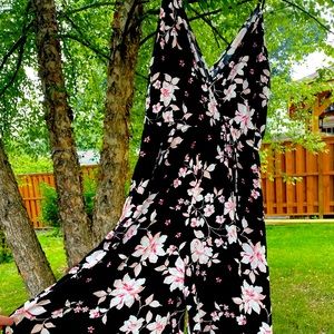 Floral Jumpsuit Sz Large